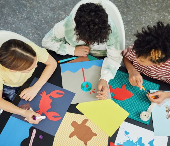 Photo of children doing arts and crafts.